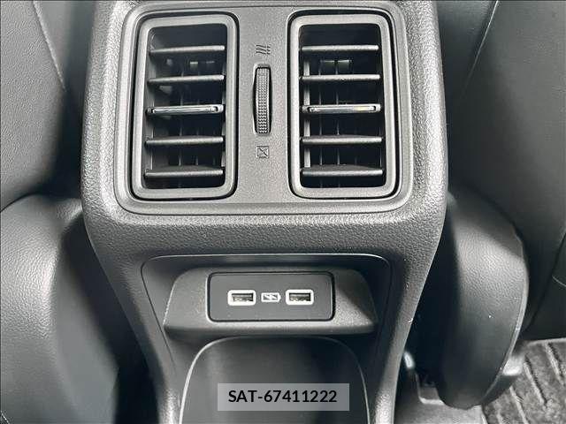 Honda VEZEL 2021-10 8832298-17