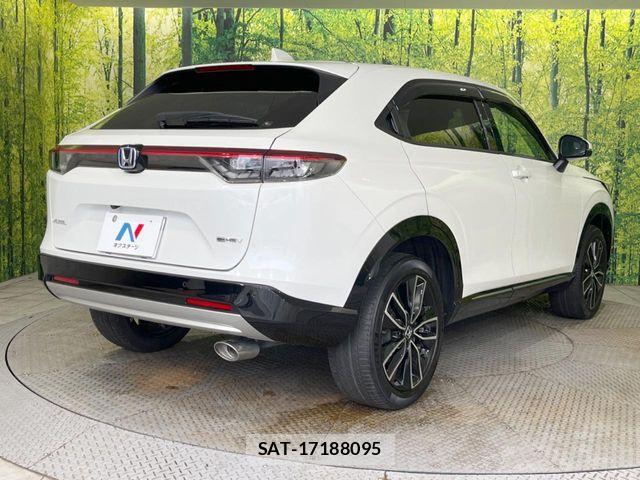 Honda VEZEL 2022-04 8850981-16