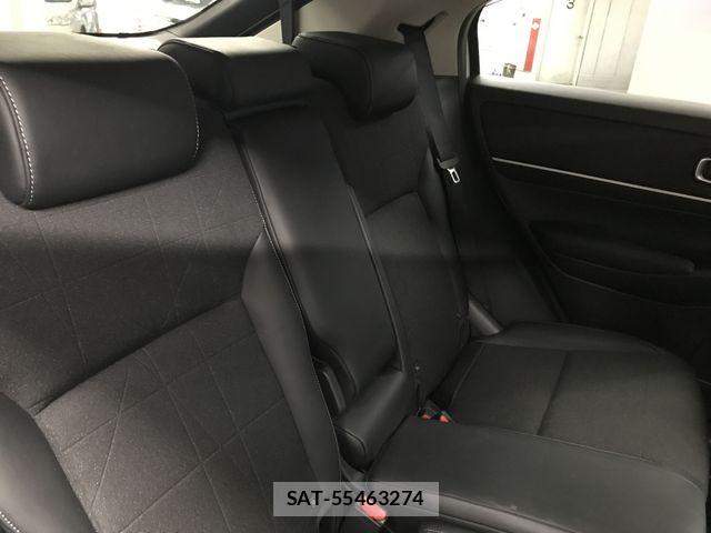 Honda VEZEL 2022-06 8850982-12