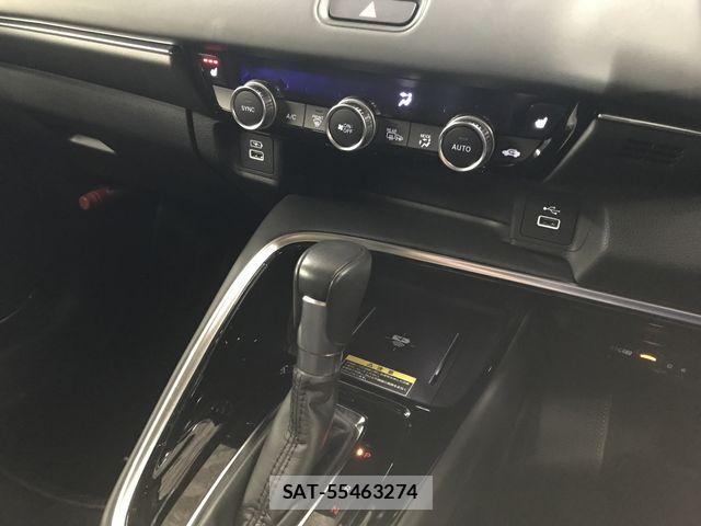 Honda VEZEL 2022-06 8850982-18
