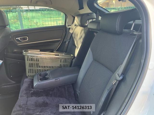 Honda VEZEL 2023-03 8850988-10