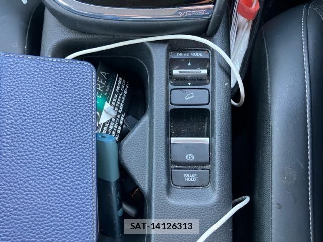 Honda VEZEL 2023-03 8850988-17