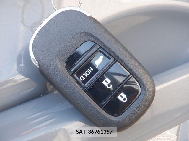 Honda VEZEL 2024-08 8850976-16