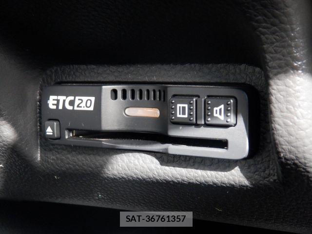 Honda VEZEL 2024-08 8850976-4