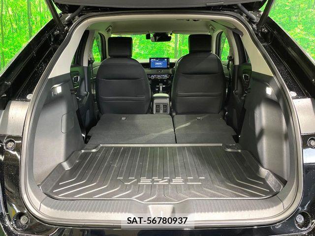 Honda VEZEL 2025-08 8872339-12