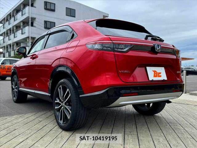 Honda VEZEL 2023-09 8882779-12