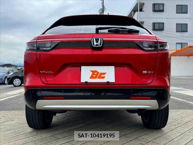 Honda VEZEL 2023-09 8882779-13