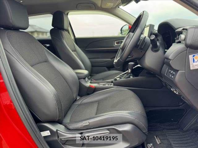 Honda VEZEL 2023-09 8882779-15