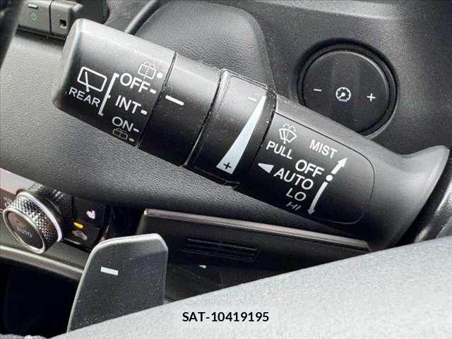 Honda VEZEL 2023-09 8882779-24