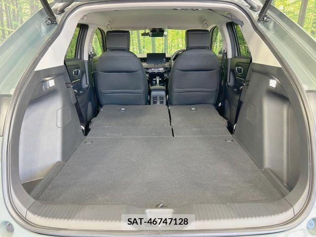 Honda VEZEL 2025-10 8882768-9