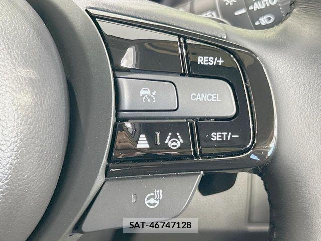 Honda VEZEL 2025-10 8882768-4