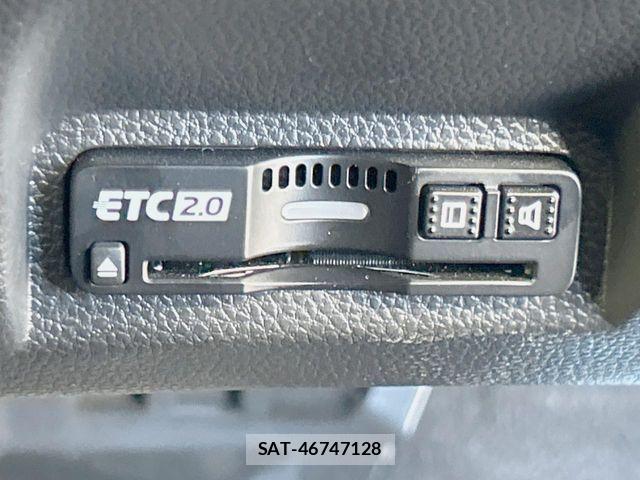 Honda VEZEL 2025-10 8882768-6