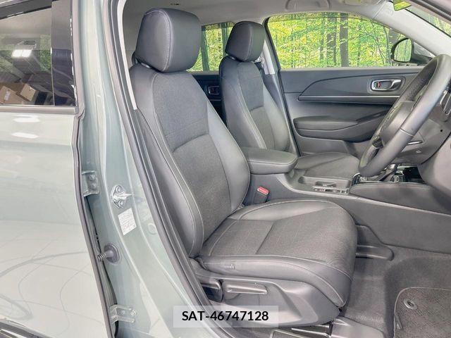 Honda VEZEL 2025-10 8882768-7