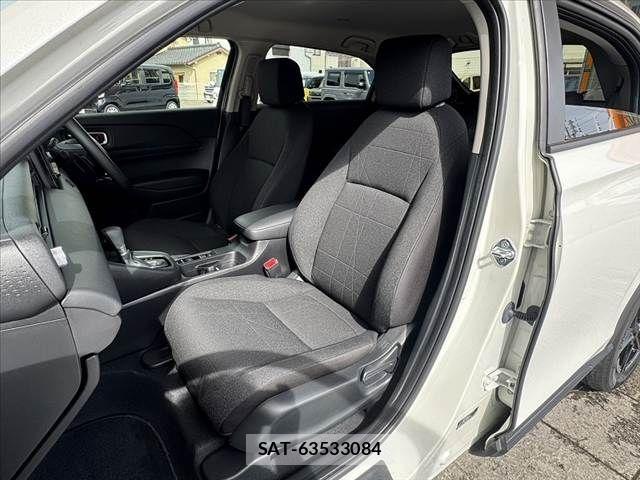 Honda VEZEL 2023-10 8882786-17