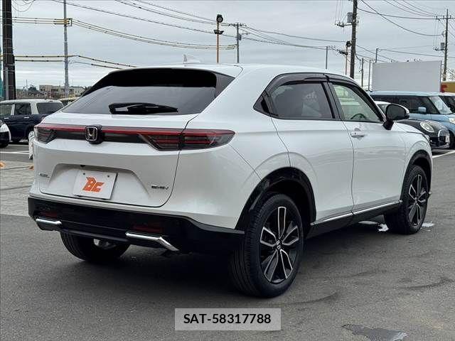Honda VEZEL 2024-07 8882773-14