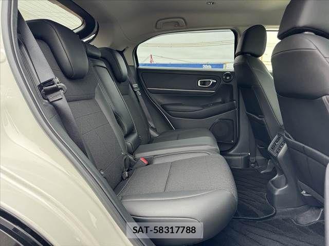 Honda VEZEL 2024-07 8882773-19