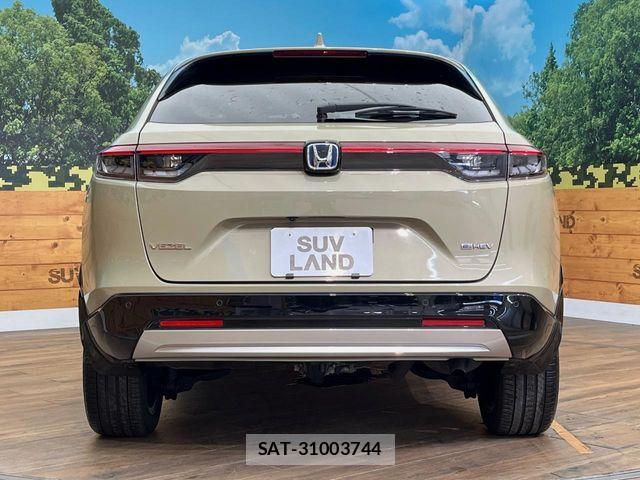 Honda VEZEL 2022-06 8882770-16