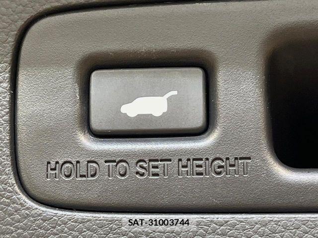 Honda VEZEL 2022-06 8882770-8