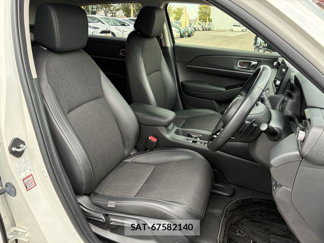 Honda VEZEL 2022-03 8882784-12