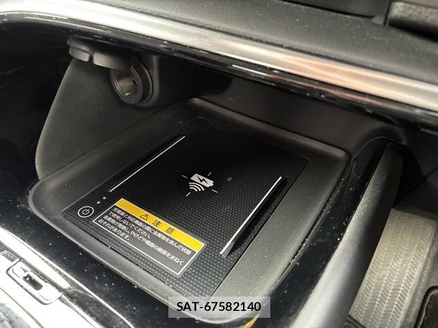 Honda VEZEL 2022-03 8882784-19