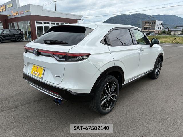 Honda VEZEL 2022-03 8882784-6