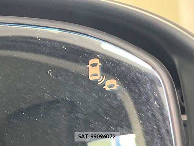 Honda VEZEL 2022-02 8882781-5