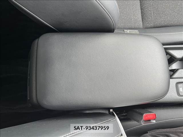 Honda VEZEL 2021-05 8882782-14