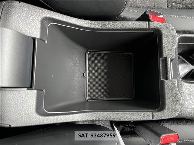 Honda VEZEL 2021-05 8882782-15