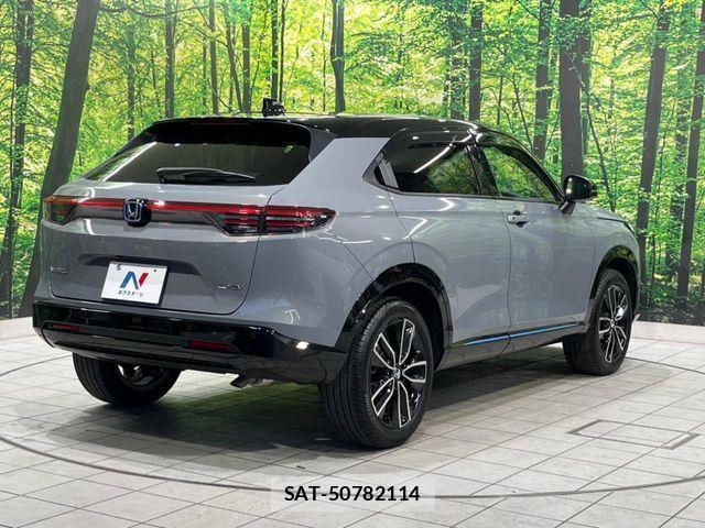 Honda VEZEL 2025-07 8882764-16