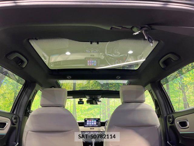 Honda VEZEL 2025-07 8882764-2
