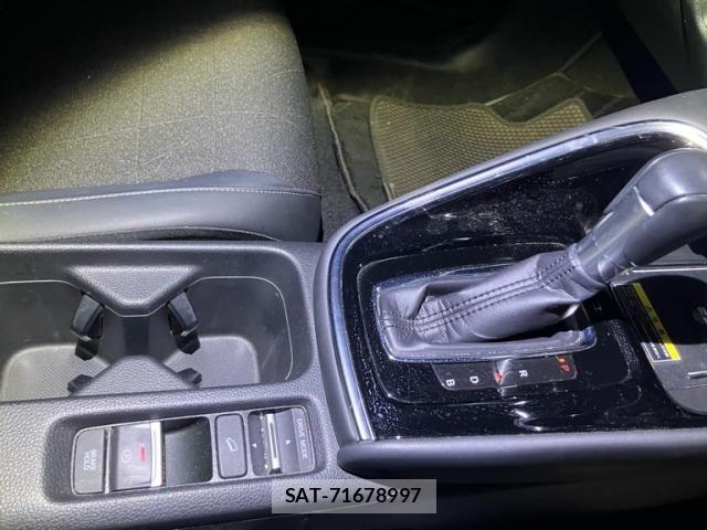 Honda VEZEL 2021-12 8882789-17