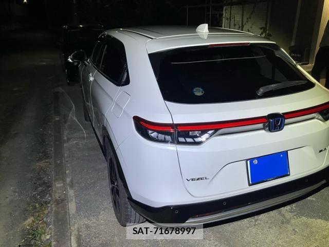 Honda VEZEL 2021-12 8882789-3