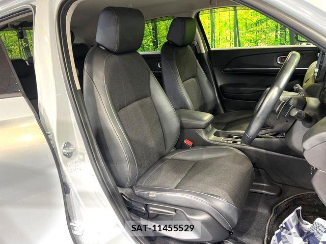 Honda VEZEL 2021-09 8882780-9