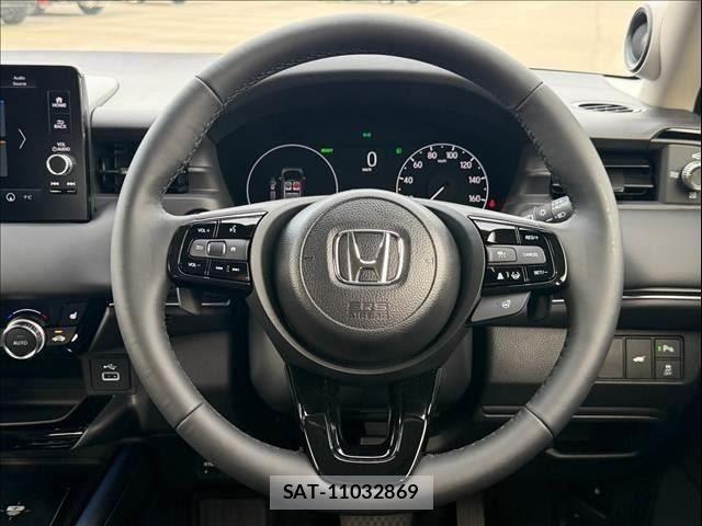 Honda VEZEL 2025-09 8882767-11