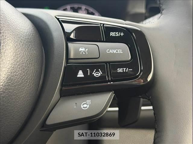 Honda VEZEL 2025-09 8882767-13