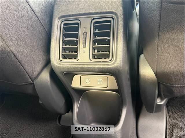 Honda VEZEL 2025-09 8882767-27