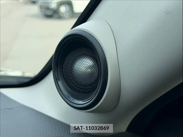 Honda VEZEL 2025-09 8882767-28