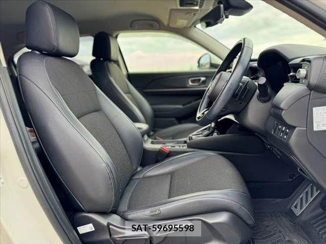 Honda VEZEL 2021-09 8882777-15