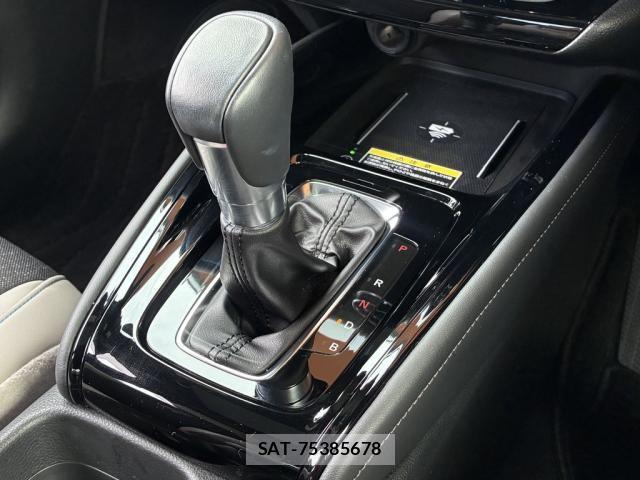 Honda VEZEL 2024-08 8882765-17