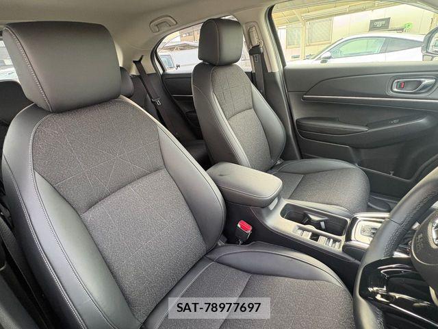 Honda VEZEL 2025-07 8882766-3