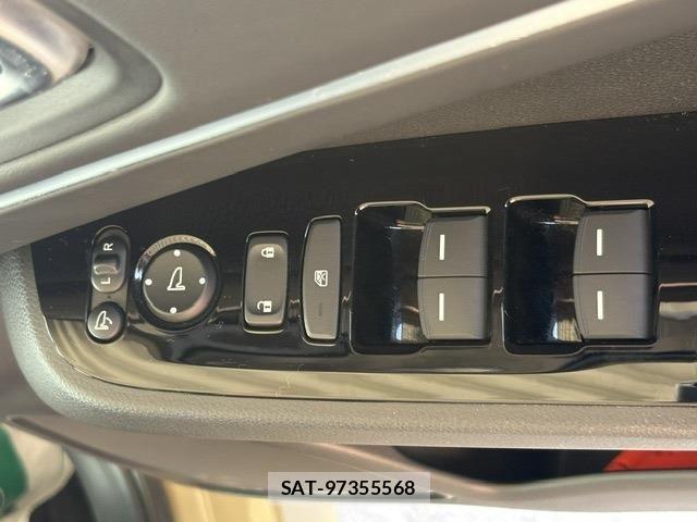 Honda VEZEL 2021-10 8882787-17