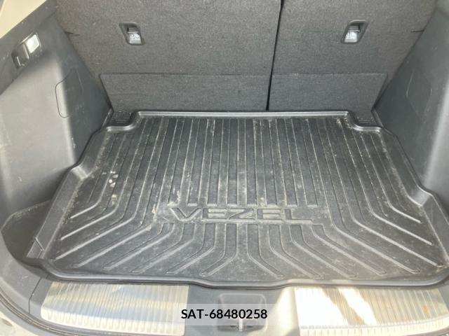 Honda VEZEL 2021-10 8882790-15