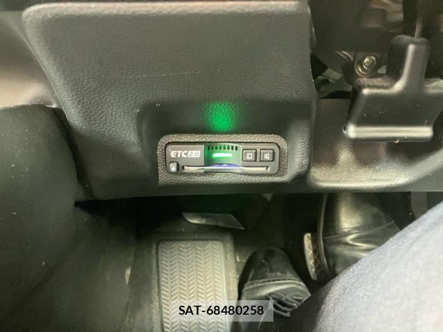 Honda VEZEL 2021-10 8882790-28