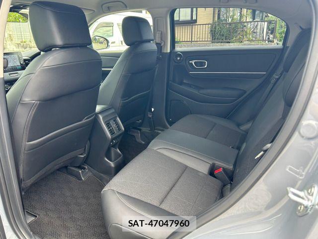 Honda VEZEL 2026-07 8884538-17