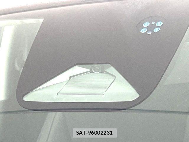 Honda VEZEL 2025-10 8884539-4