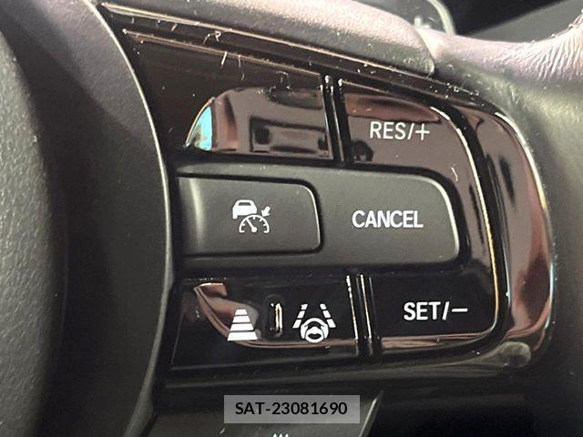 Honda VEZEL 2024-04 8884542-4