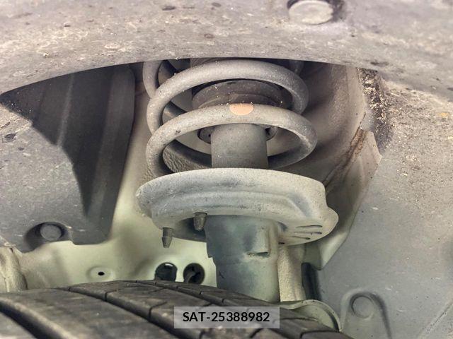 Honda VEZEL 2021-04 8884544-19