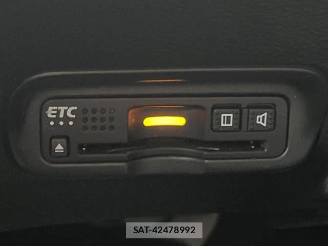 Honda VEZEL 2018-03 518515-7