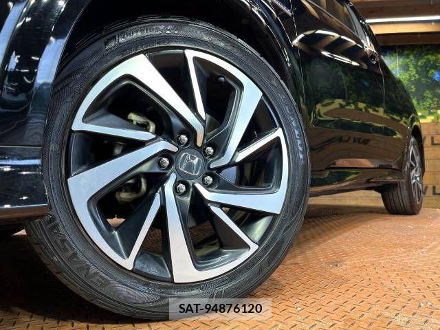 Honda VEZEL 2018-02 528008-13