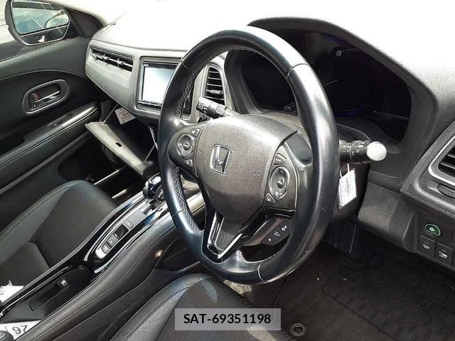Honda VEZEL 2018 1045913-7